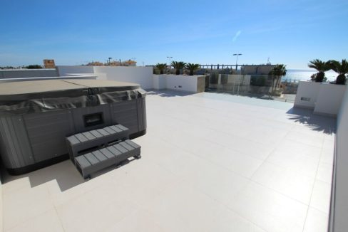 CAMPOAMOR-4-BED-SHOW-43